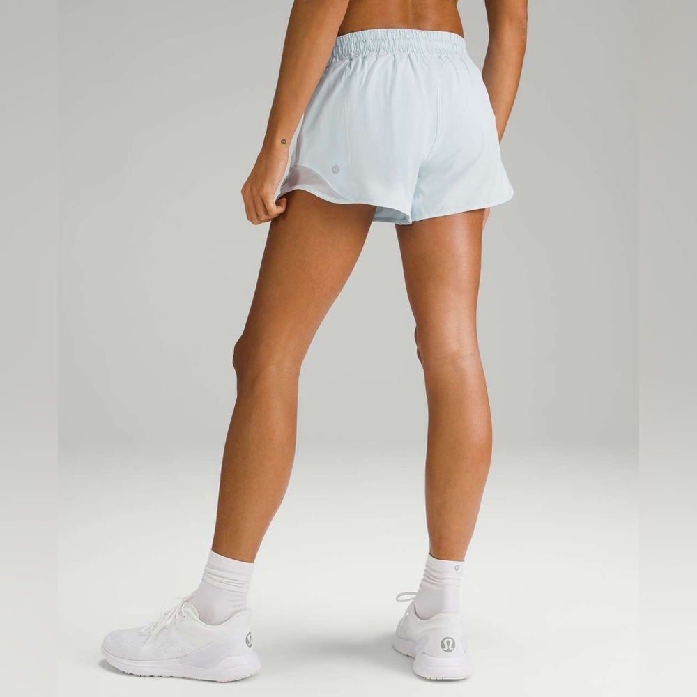 C - Lululemon Hotty Hot Low-Rise Lined Short 4"
Powder Blue